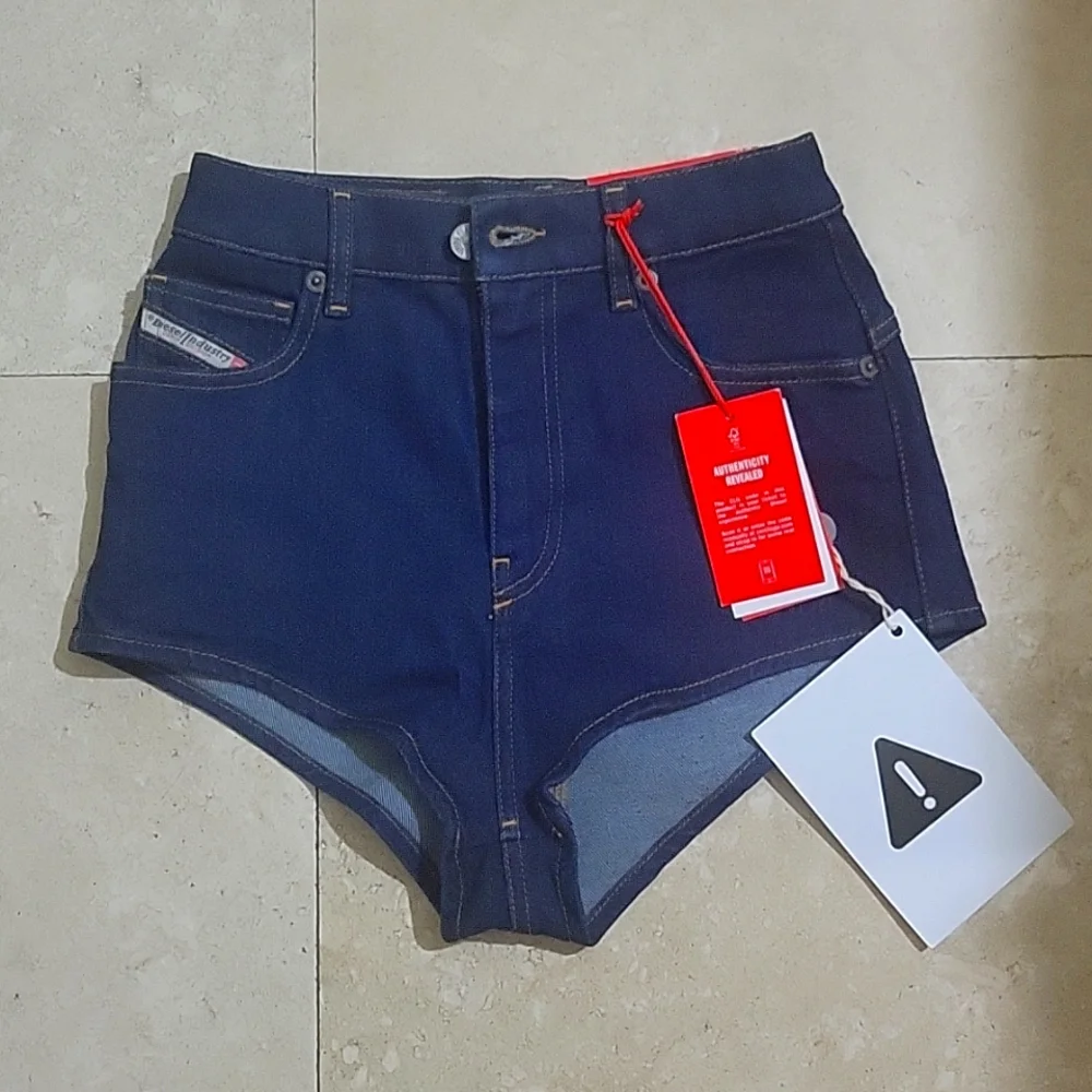 Diesel D-Lunar Shorts Sold Out Brand New - Picture 2 of 7